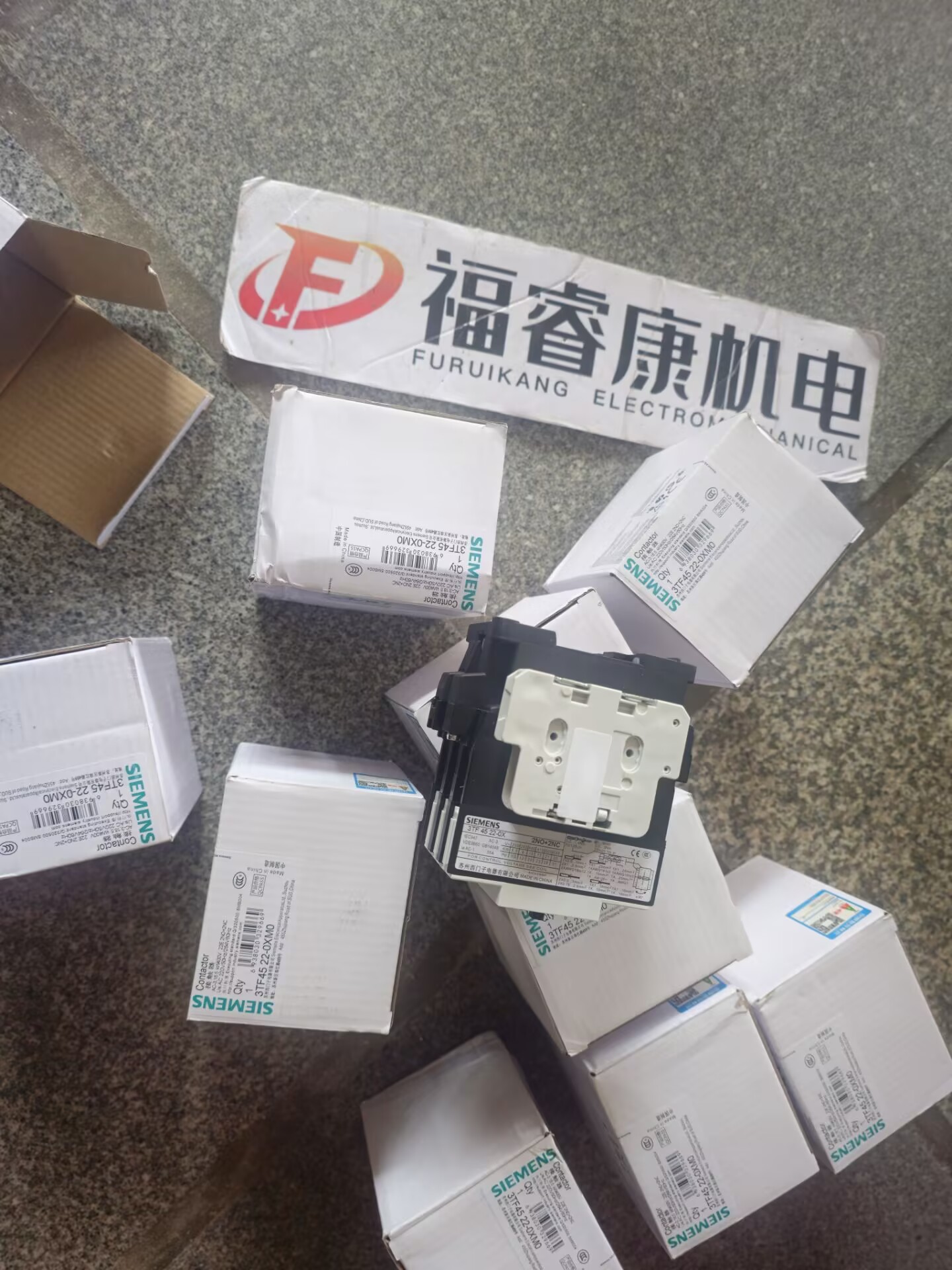 ӽE2E-X16MB1DL18-HB
