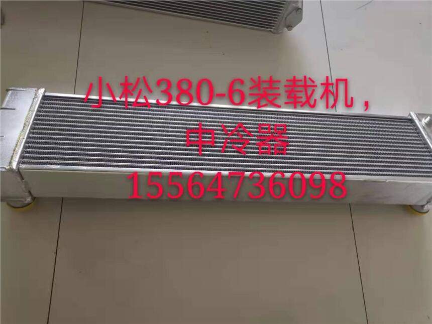 127-8216发动机配件水箱散热器大量
