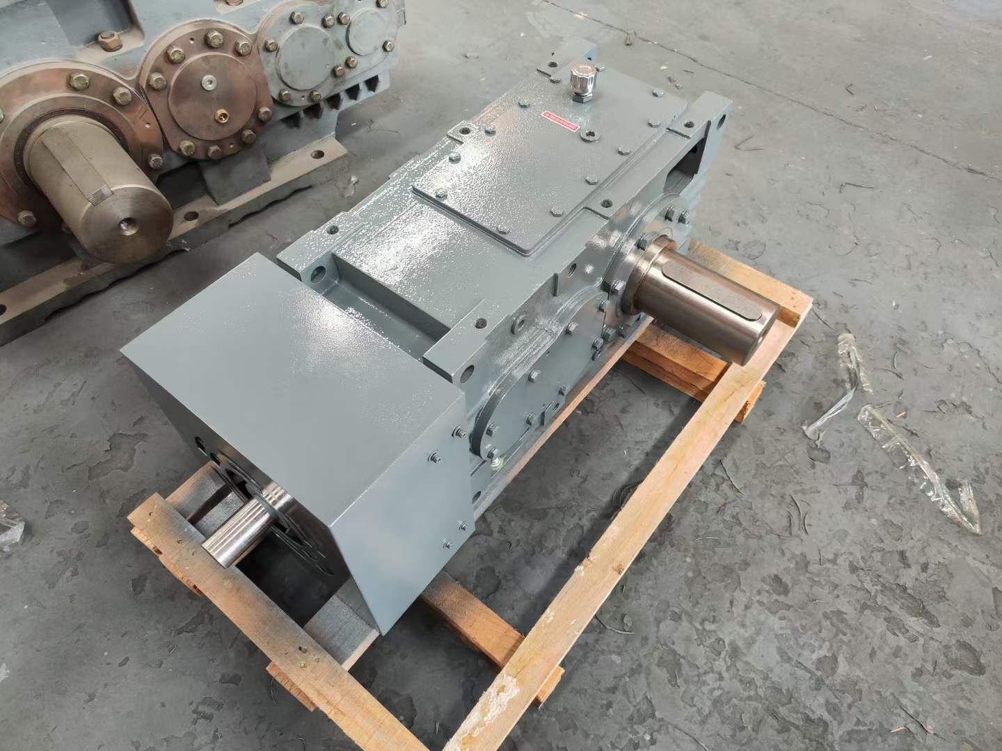 SF77-Y1.5KW-188.89ٻP3NC14