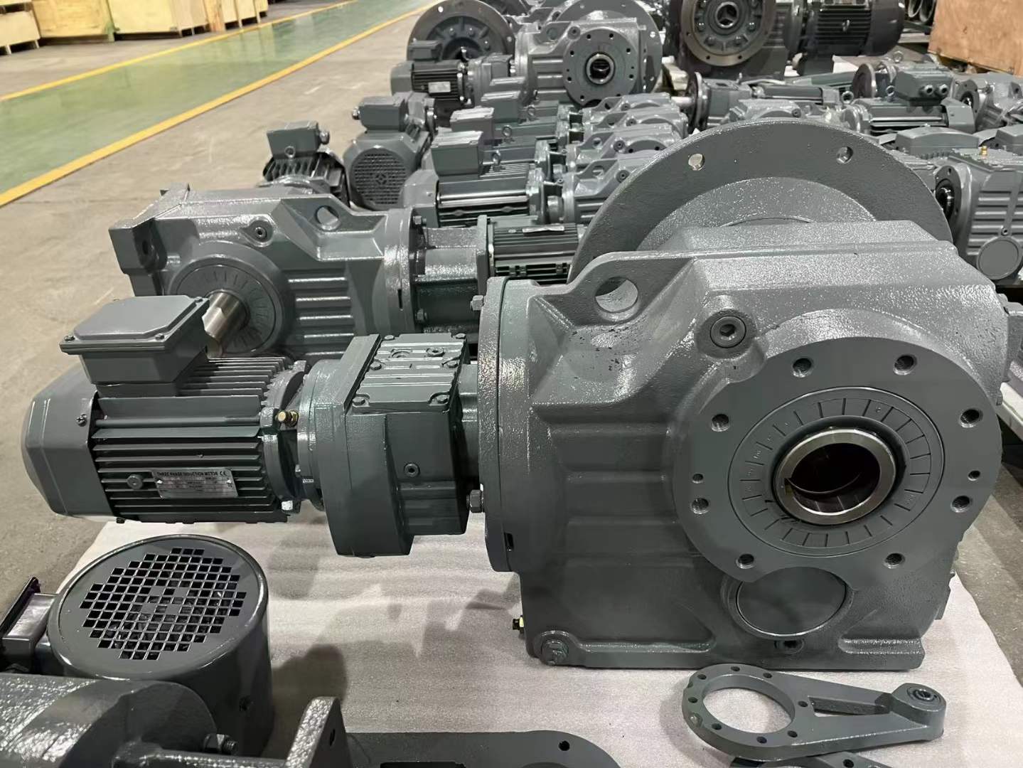 K97-YEJ5.5KW-62.4M1ּFF87R57DR63L4