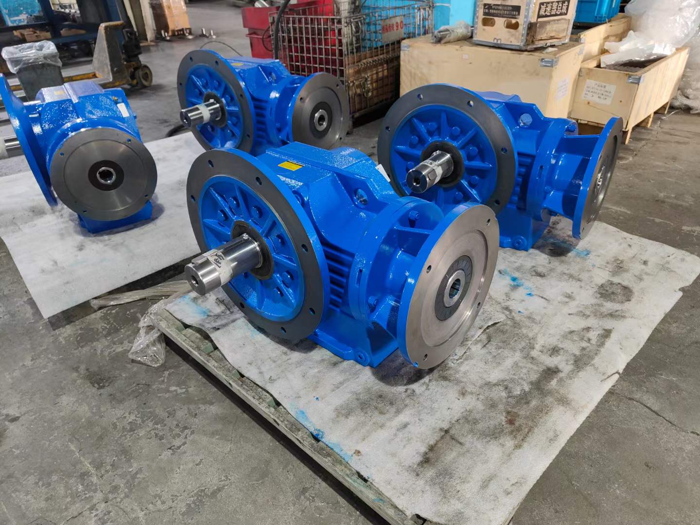 FTAZ87-Y5.5-17.5M1ٻKF67DRE132S4