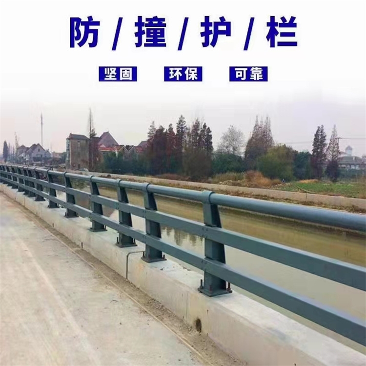 ;۸