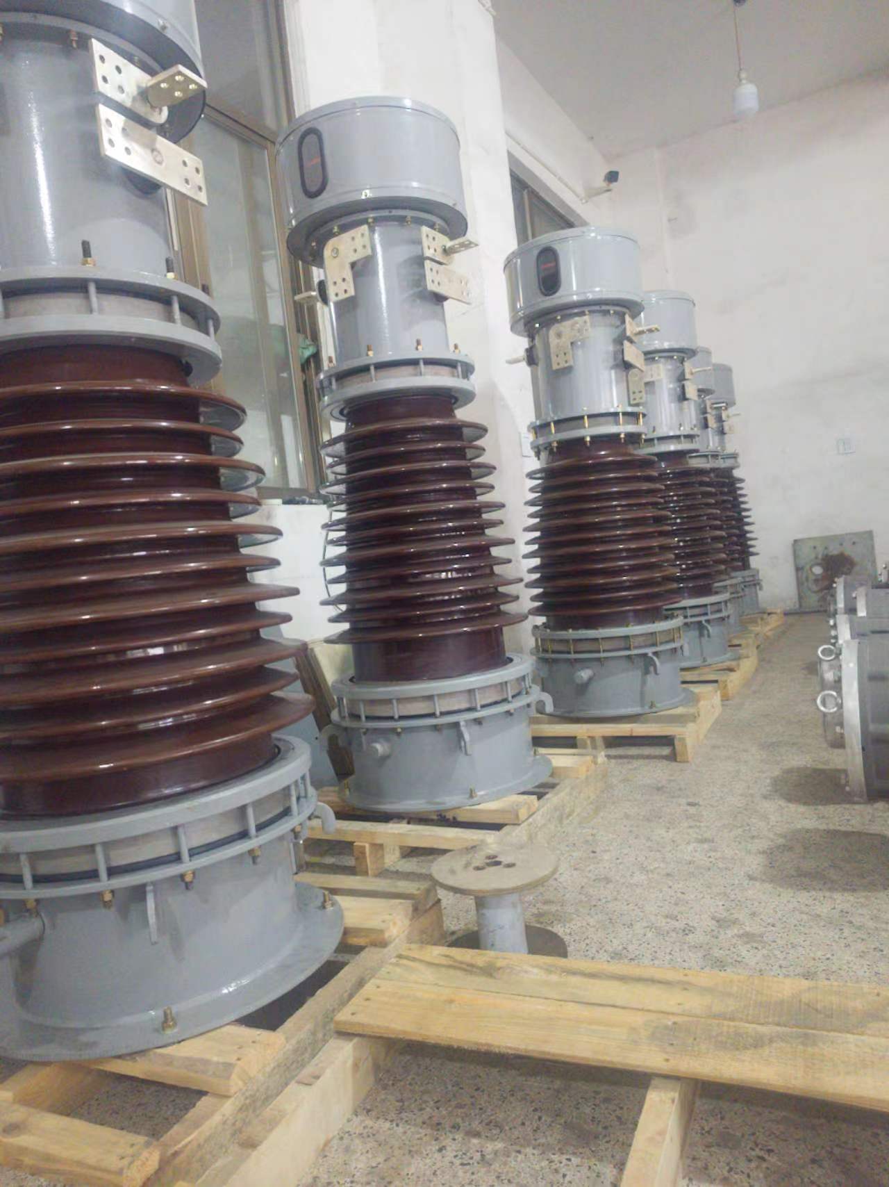 LCWB6-60W2-66W2/150/560KV